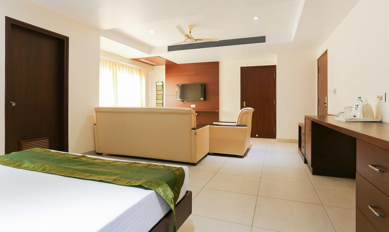 Treebo Trend Vijaya Grand Hotell Udupi Eksteriør bilde
